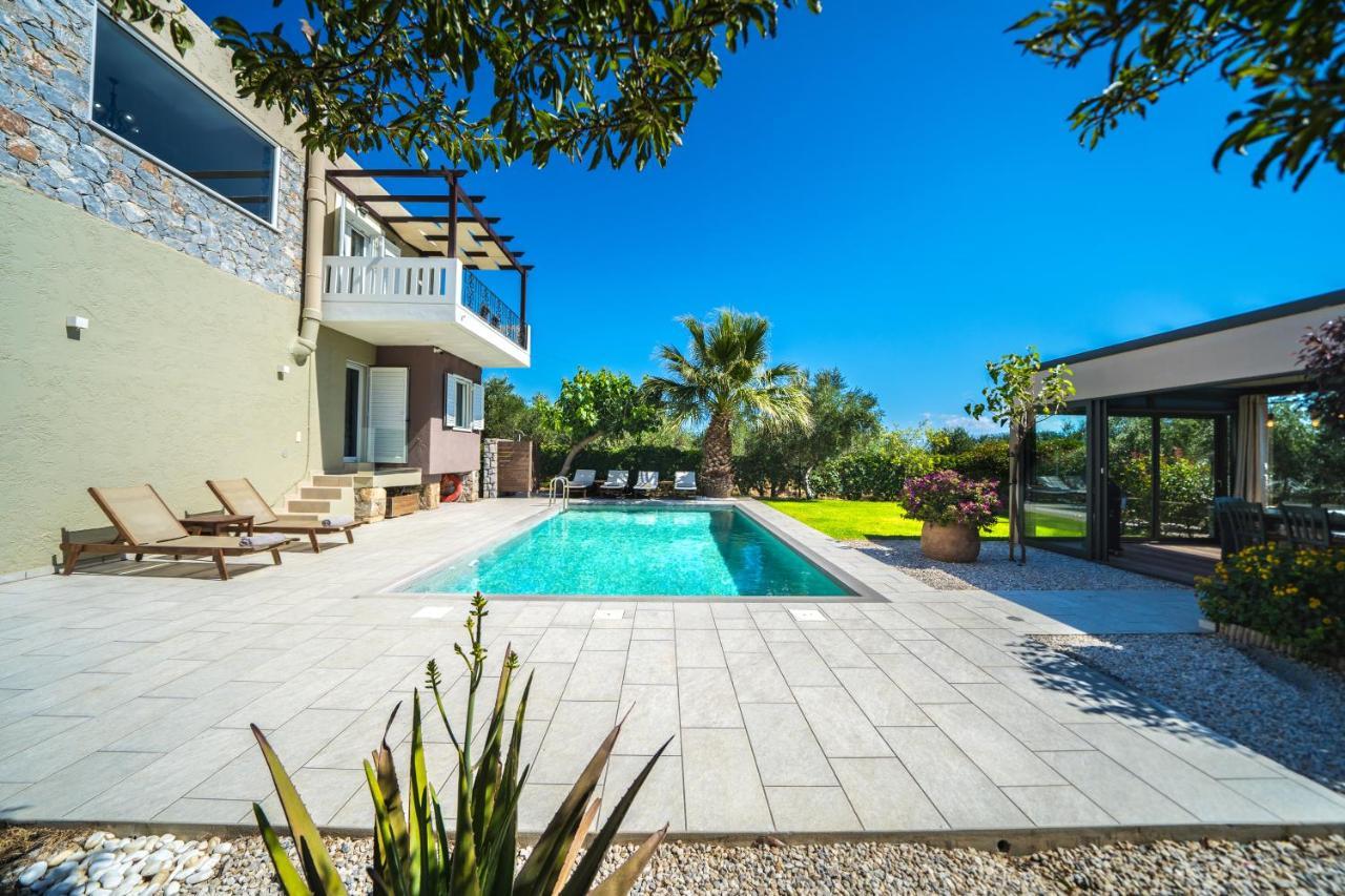 Petronila Luxury Villa With Heated Private Pool Kíssamos Exterior foto